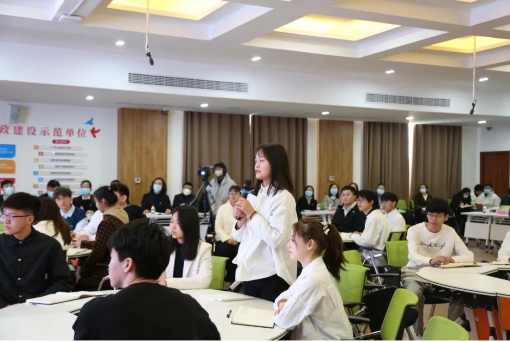 拼了！為了春天的第一節(jié)思政課，大中小學(xué)齊上陣
